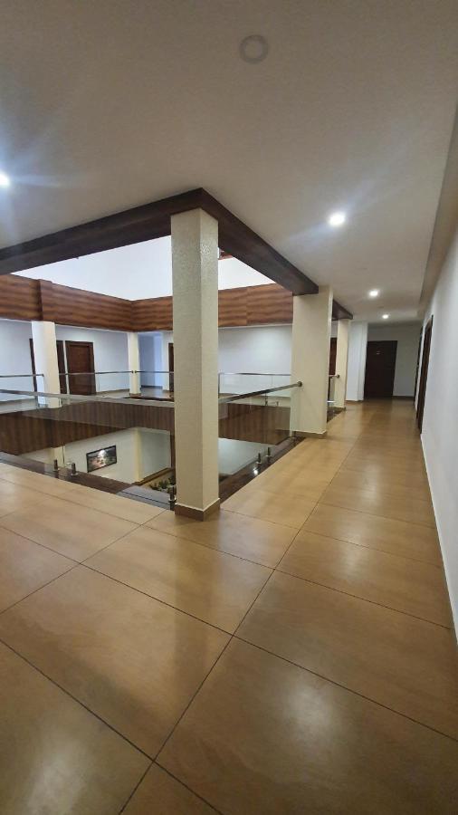 Hotel Woodlark Kattappana Exterior foto